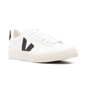 Veja Campo Sneaker in Extra White & Black